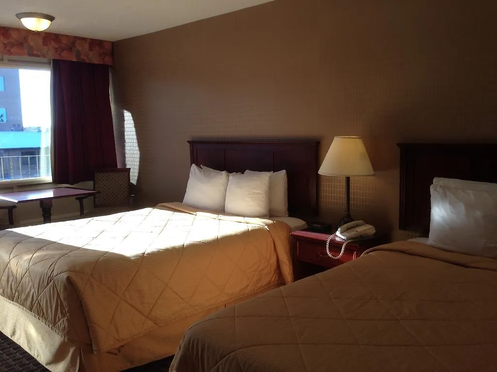 Super 8 Calgary Village