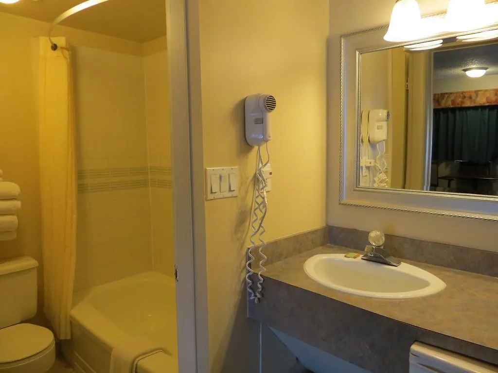 ** Hotel Super 8 Calgary Village Canada