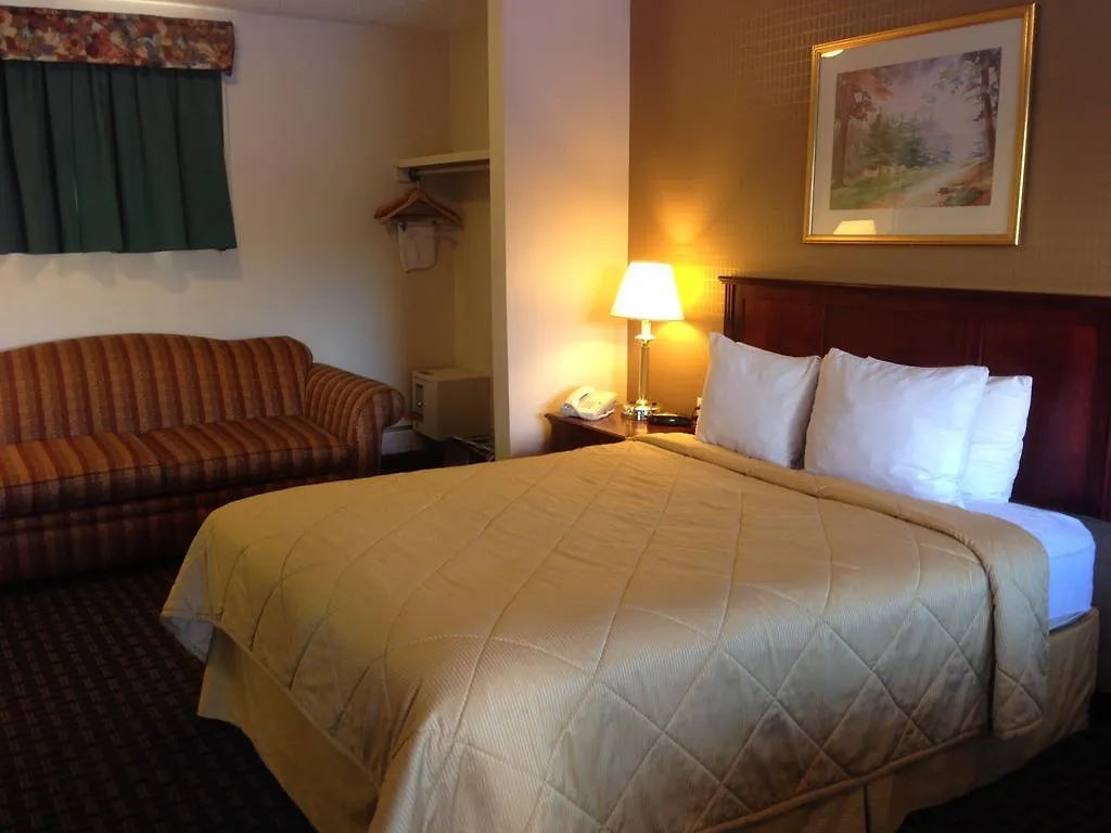 Super 8 Calgary Village 2*,  Canada