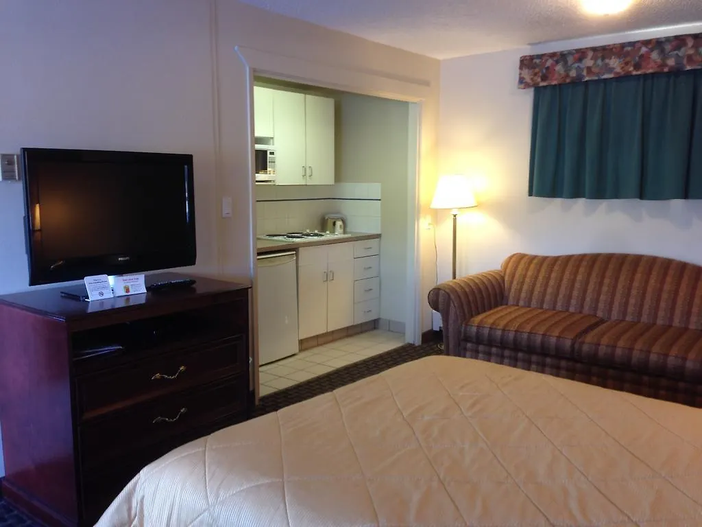 Super 8 Calgary Village Hotel