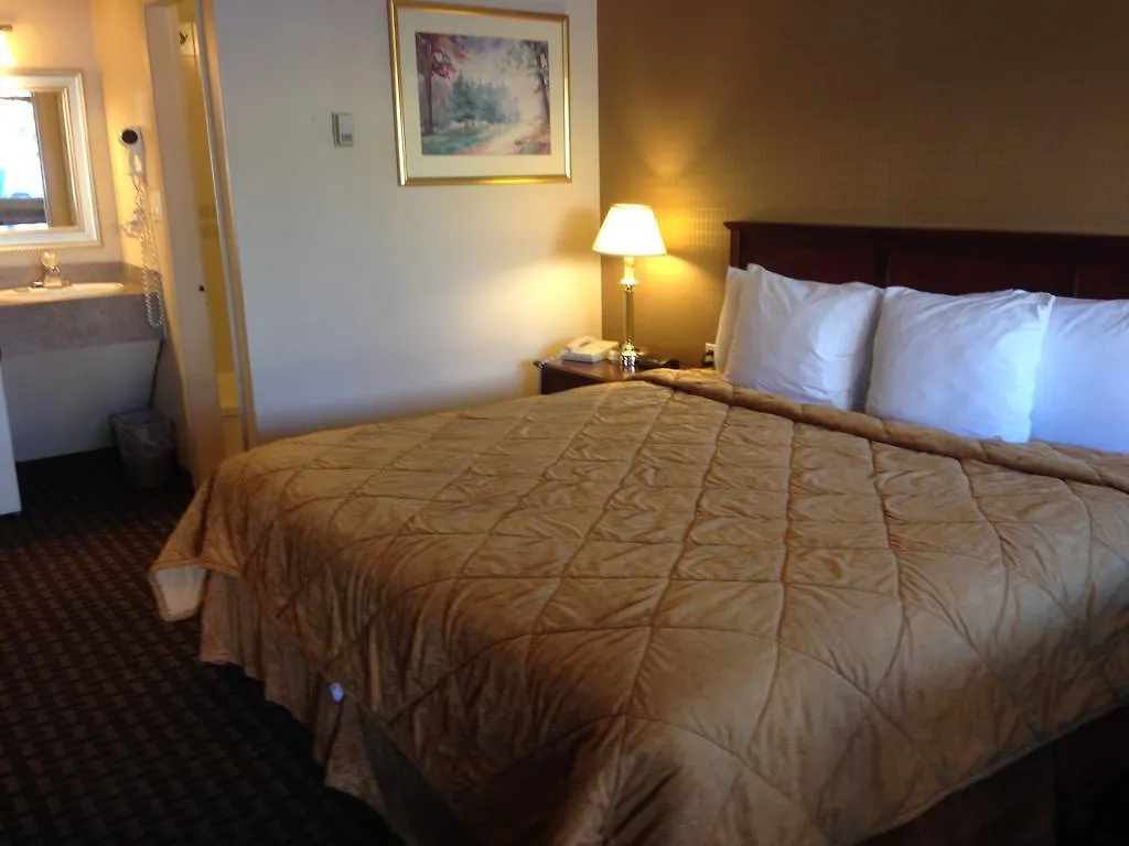 ** Hotel Super 8 Calgary Village Canada